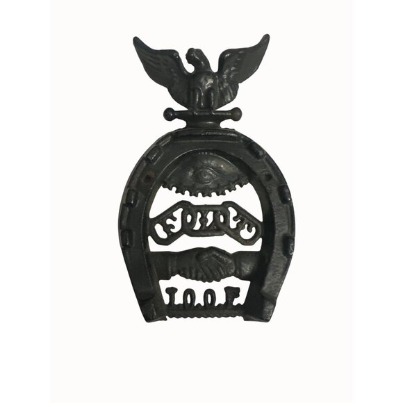IOOF Cast Iron Wall Plaque With Eagle & Handshake Design Odd Fellows - Picture 2 of 6